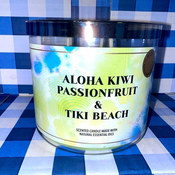 Bath & Body Works Other - Bath & Body Works Aloha Kiwi Passionfruit & Tiki Beach Blends Candle